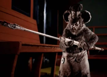 PHOTO: First Look at ‘Terrifier’ Star David Howard Thornton as Killer Steamboat Willie in ‘Screamboat’