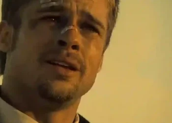 ‘Se7en’ Director David Fincher Reveals ‘What’s in the Box’ During Infamous Final Scene
