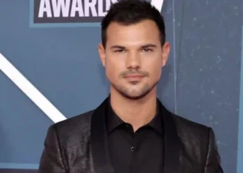 Taylor Lautner Set to Star As Himself in New Series ‘Taylor Lautner: Werewolf Hunter’ In Development