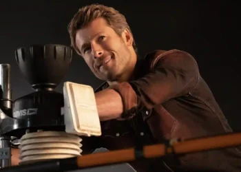 Glen Powell: ‘We’re Going to Do Something Really Special’ with ‘Texas Chainsaw Massacre’ Reboot