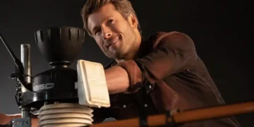 Glen Powell: ‘We’re Going to Do Something Really Special’ with ‘Texas Chainsaw Massacre’ Reboot